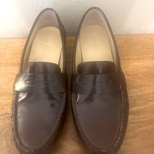 Brown loafers cole haan good condition size 8 women/6.5 men